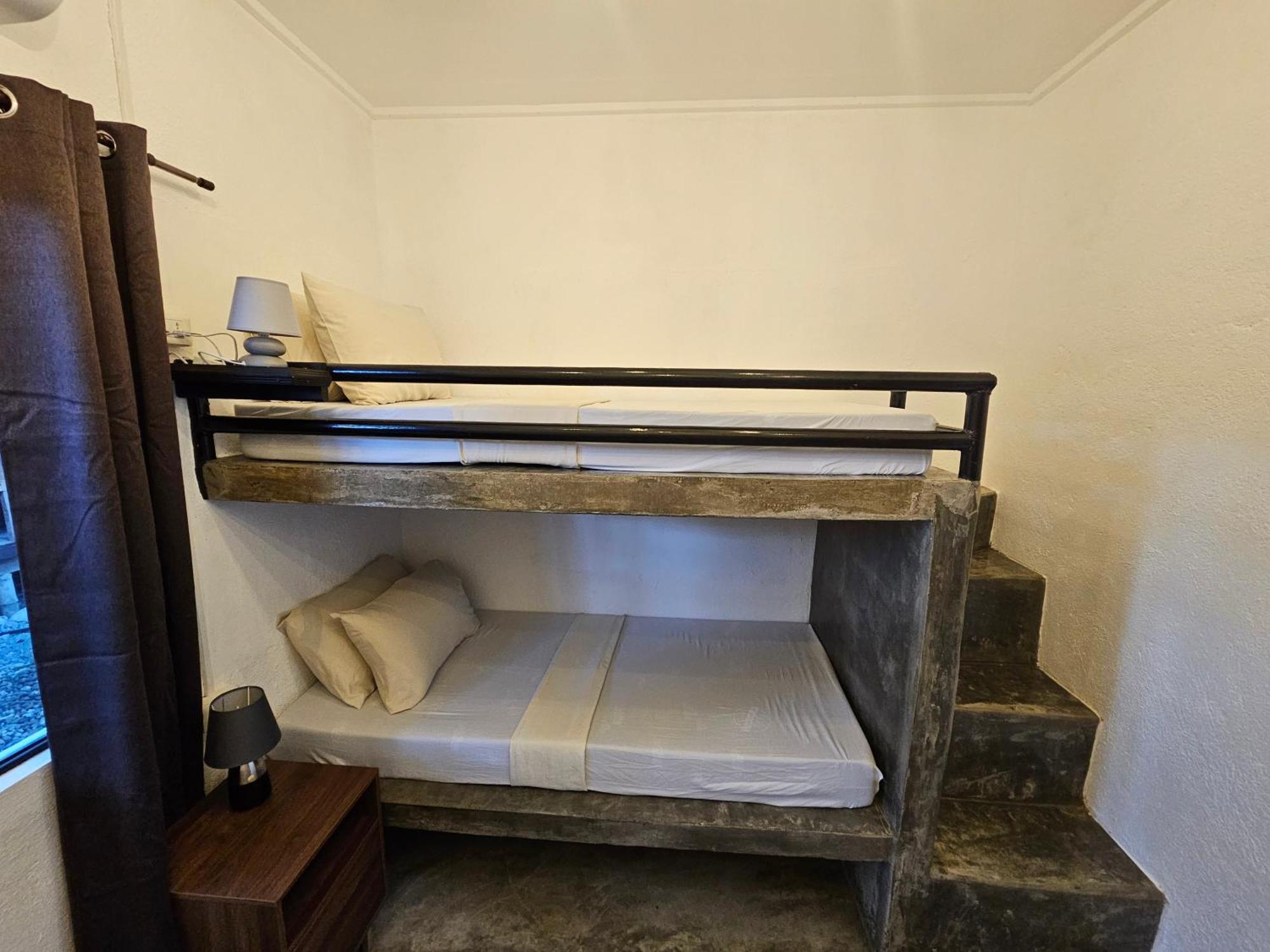 Crazy Bears Hostel Моалбоал Екстериор снимка